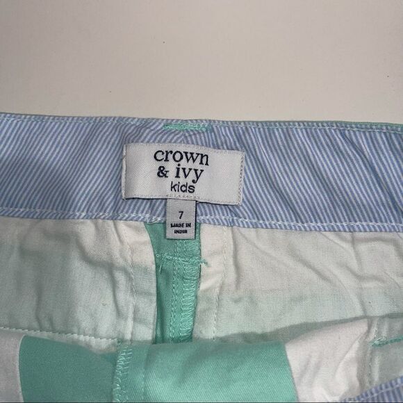 4/$25 - Crown & Ivy Mint Green Girls‎ Chino Shorts - Picture 2 of 4